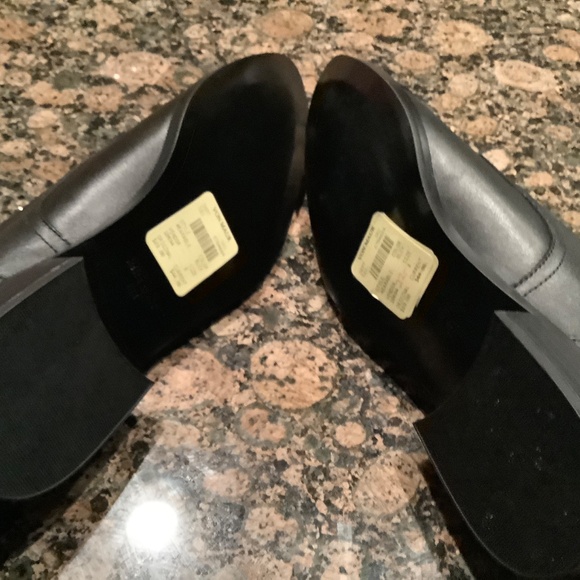 Nine West Size 8 Black Leather Shoes NWT - Picture 5 of 6